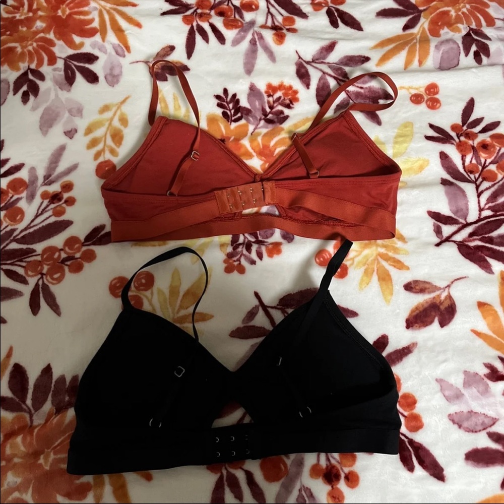 2 bralettes - Picture 2 of 2